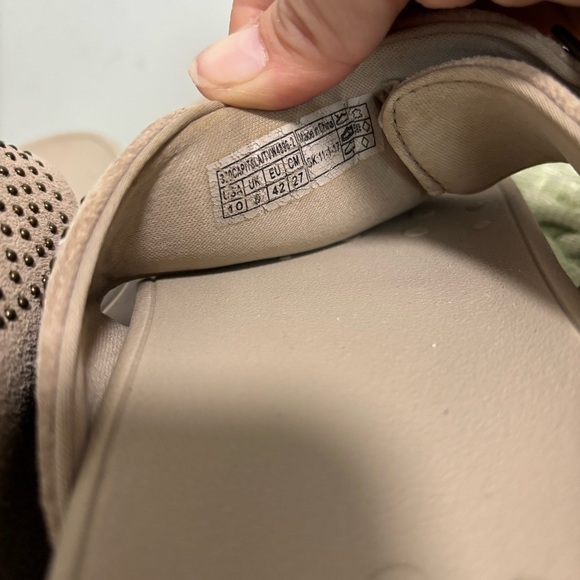 Vionic Capitola Tan Taupe Suede Micro Stud Slip On Comfort Thong Sandals - Picture 8 of 9